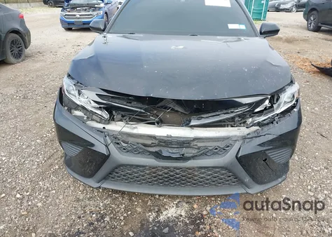 2020 Toyota Camry Se z USA, uszkodzony, nr VIN 4T1G11AK0LU367328